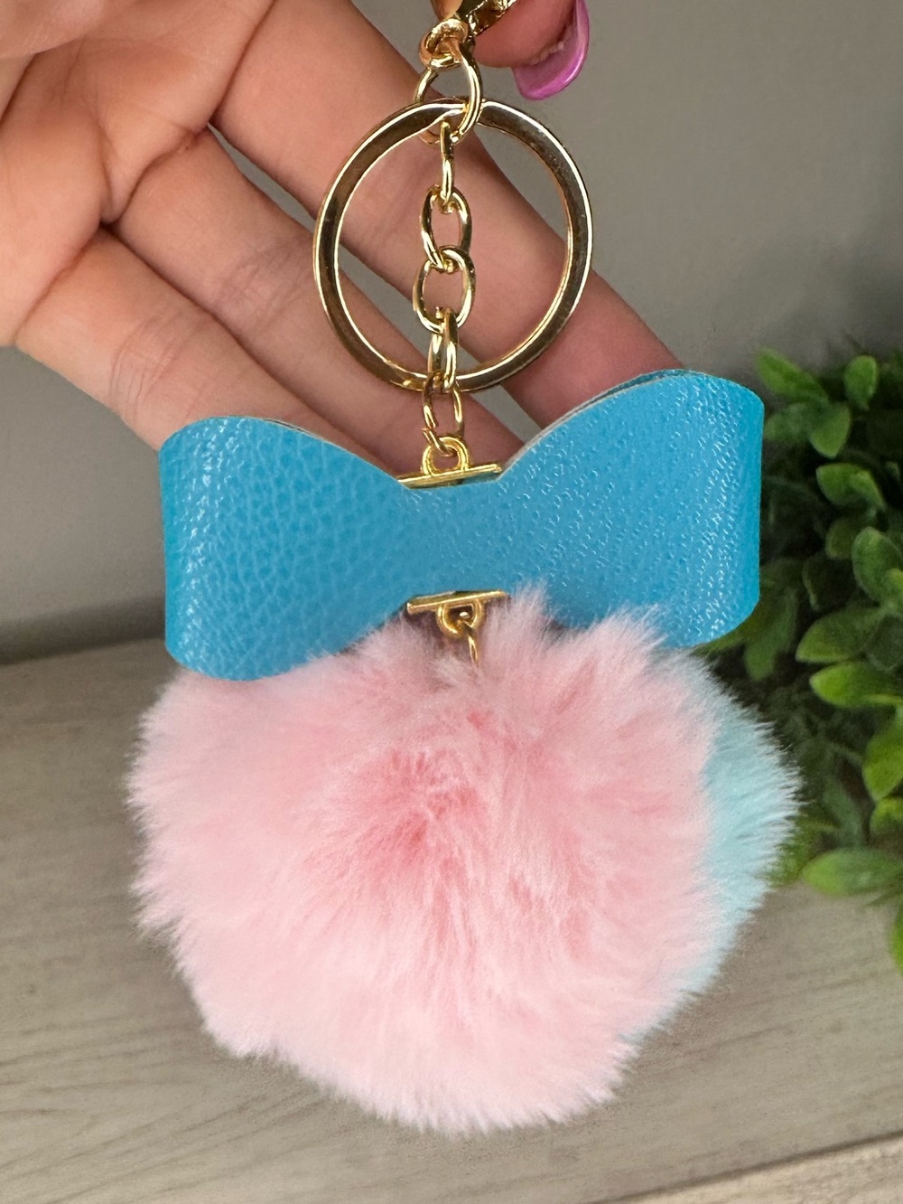 Blue Bow Pom-Pom Keychain with Pastel Fur Charm - Picture 5 of 7
